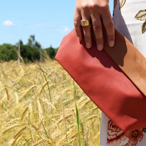 Pochette orangée