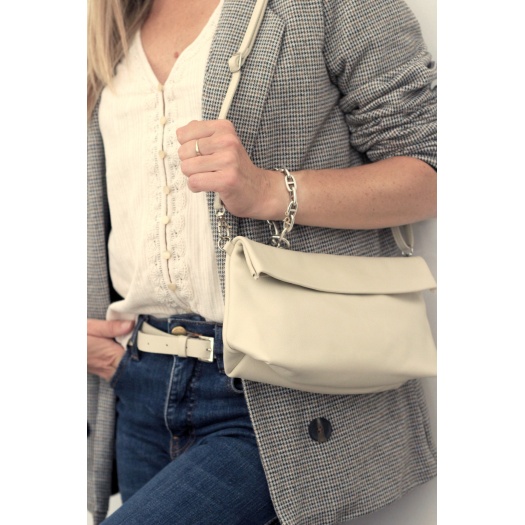 Pochette Zippée En Cuir Vachette Irisé - Fabriquée En Italie - Dimensions H10.5 X L16 Cm - Couleur Argenté Clair